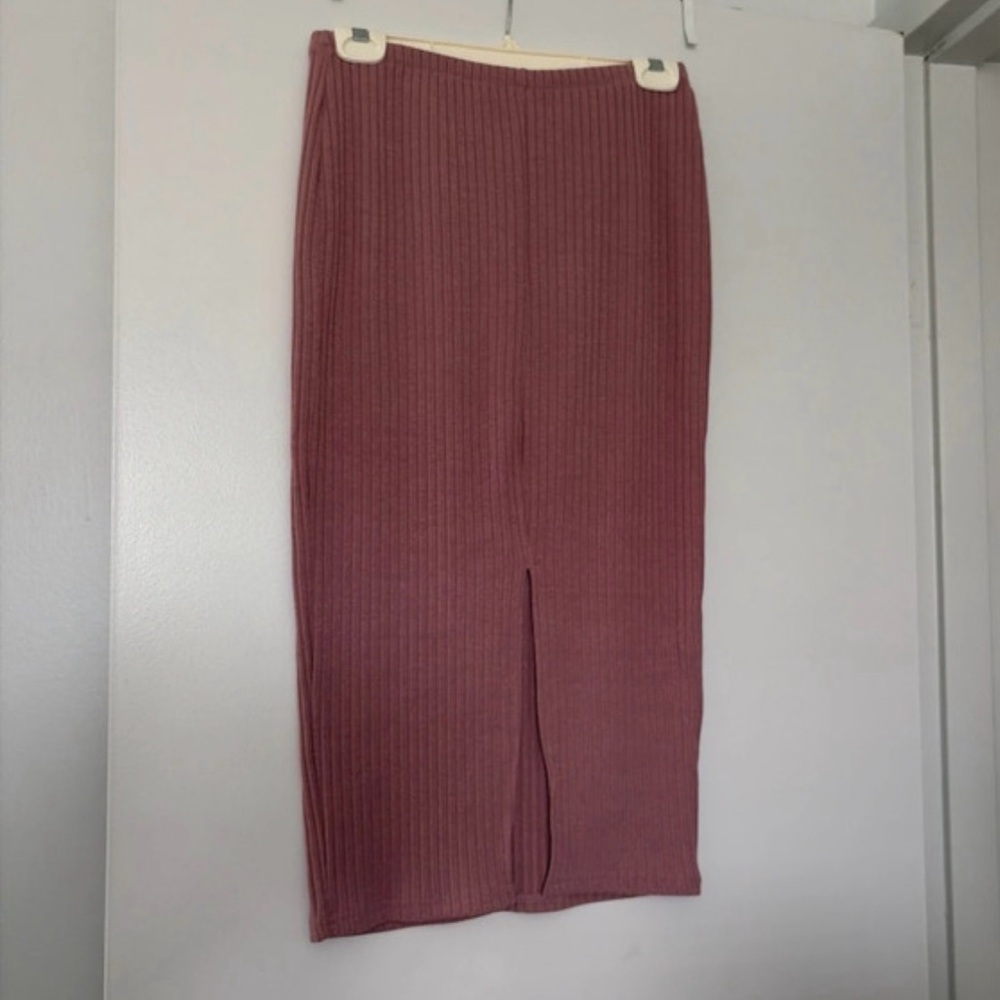 Ribbed Midi Skirt with Front Slit - Rose